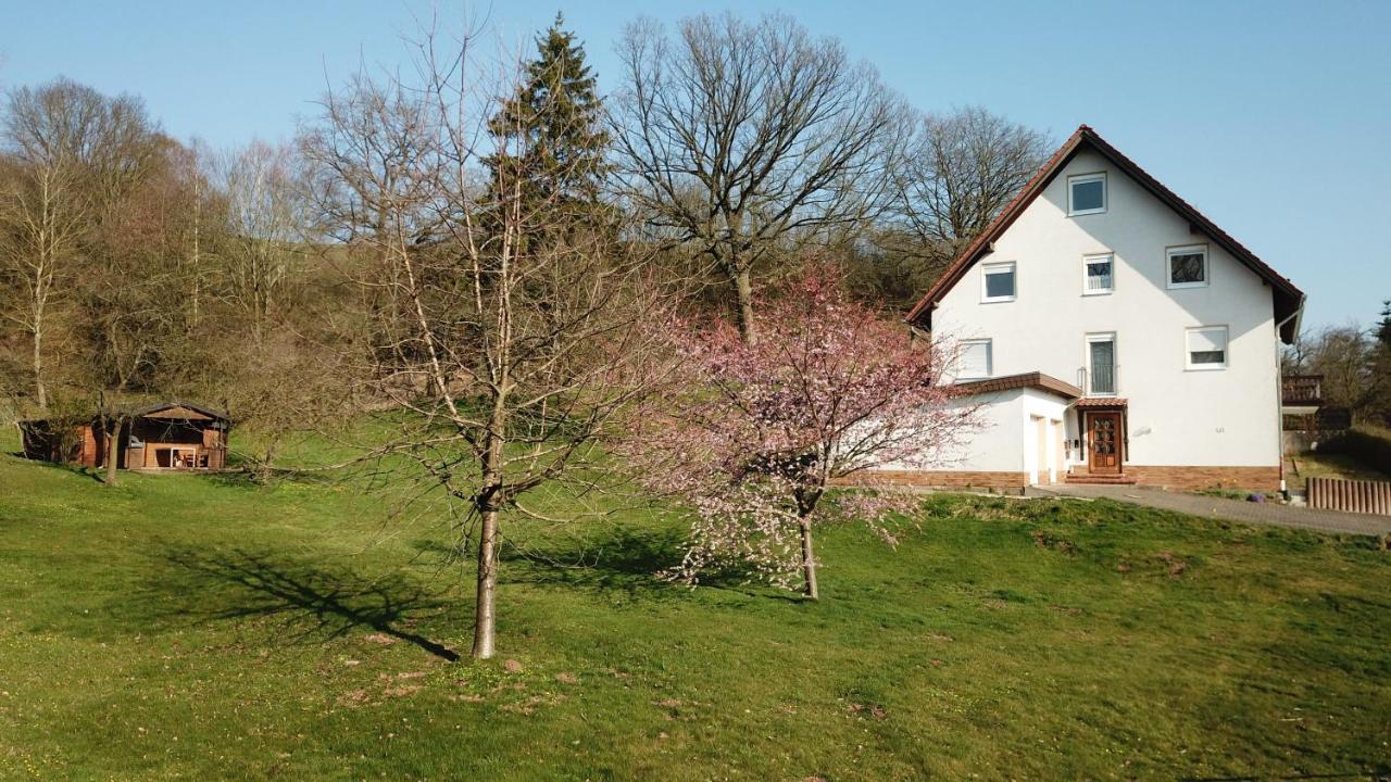 Am Berge Apartment *